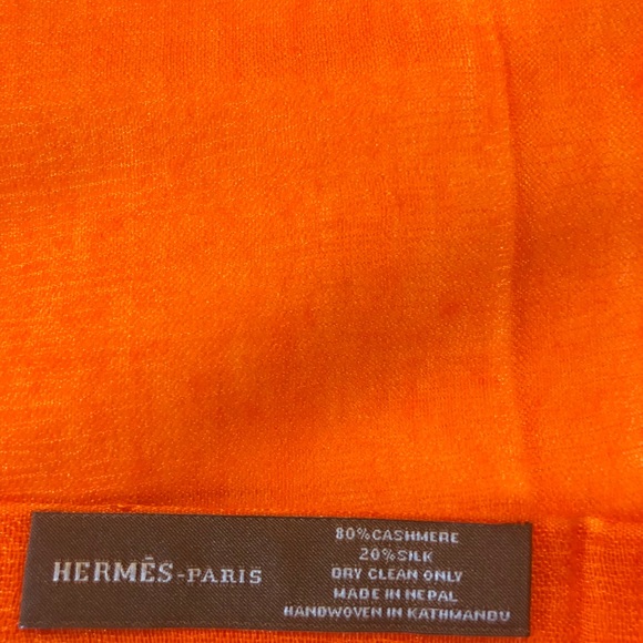 Hermès Cashmere Scarf - Picture 4 of 16